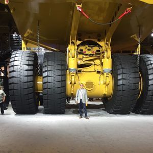 Meet your Posher, Peter e